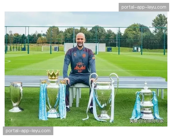 瓜迪奥拉“边后卫内收”战术的演变及其对现代足球的影响